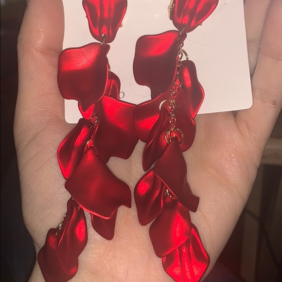 Rose Petal long Tassle Dangle Earrings 2/20$ - Picture 5 of 6